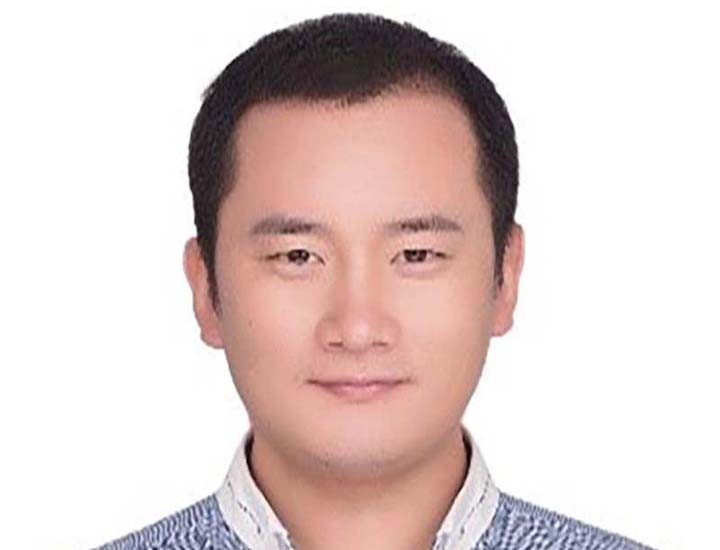 Dr. Eric Yang